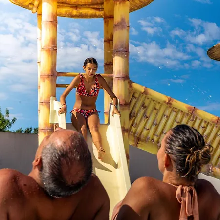 Apv Moncalm * Angles (Vendee)