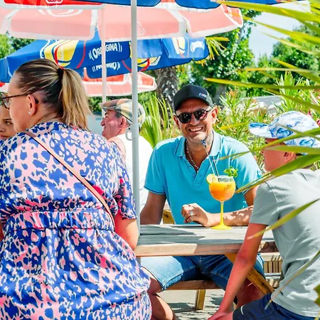 אתר קמפינג Apv Moncalm *