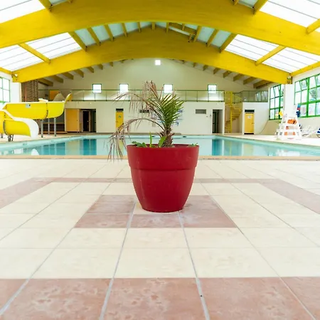 אתר קמפינג Apv Moncalm *