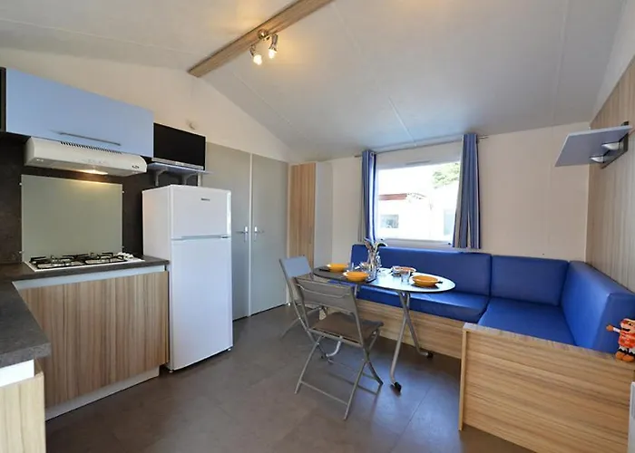 אתר קמפינג Apv Moncalm Angles (Vendee)