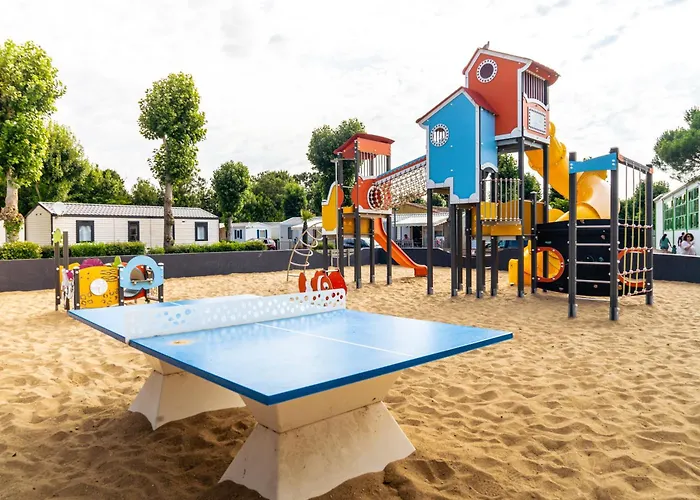 Apv Moncalm אתר קמפינג