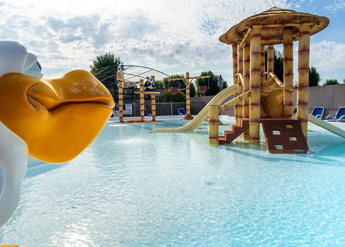 אתר קמפינג Apv Moncalm